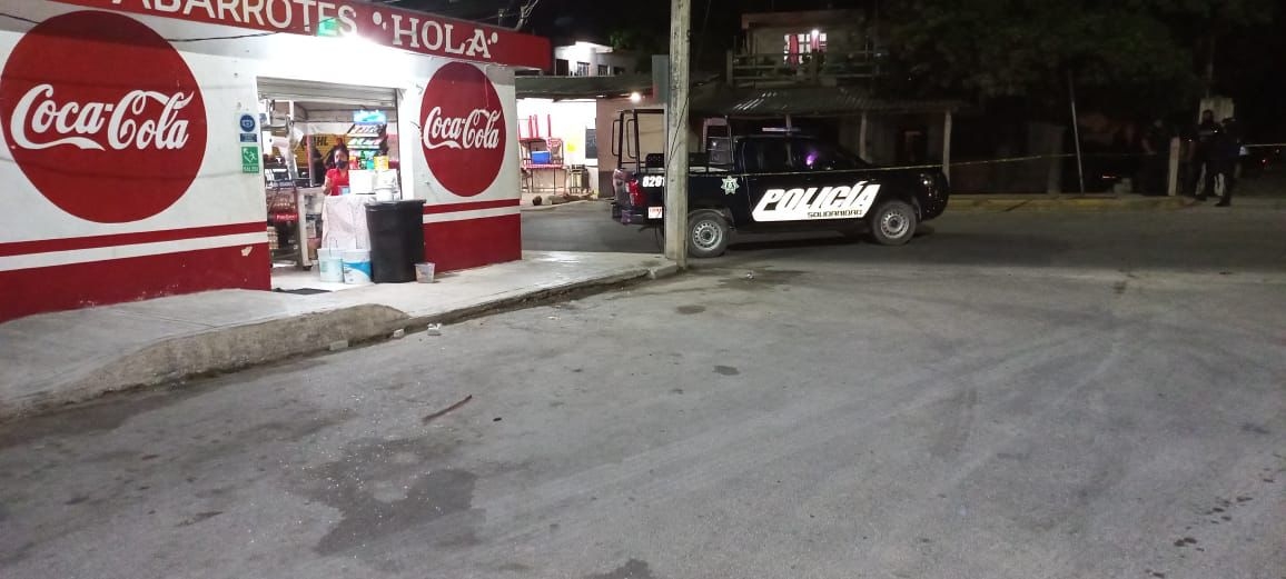 Hombre muere tras recibir disparo en la cabeza en la delegación Puerto Aventuras