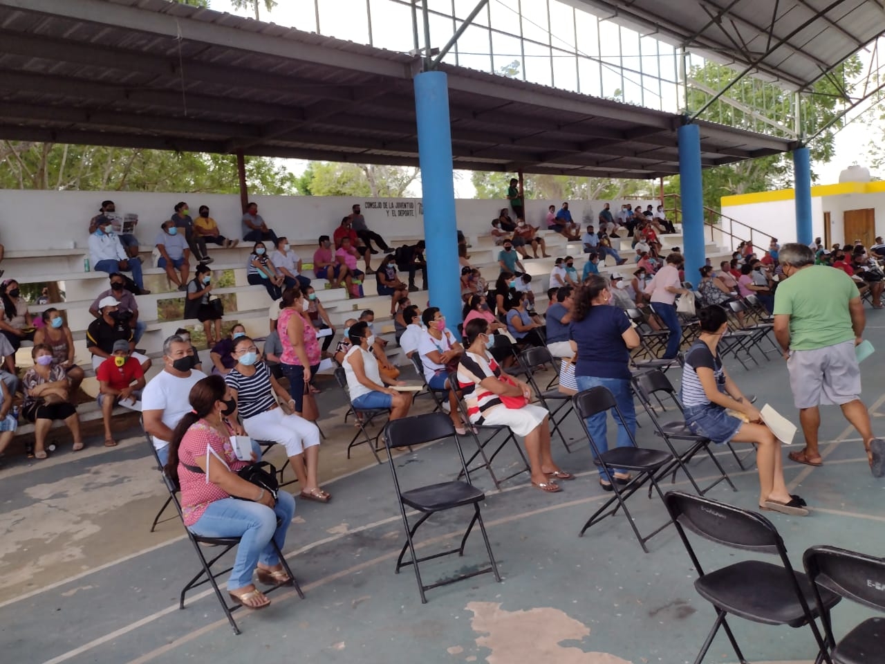 Domos dobles de la colonia Cecilio Chi, Felipe Carrillo Puerto