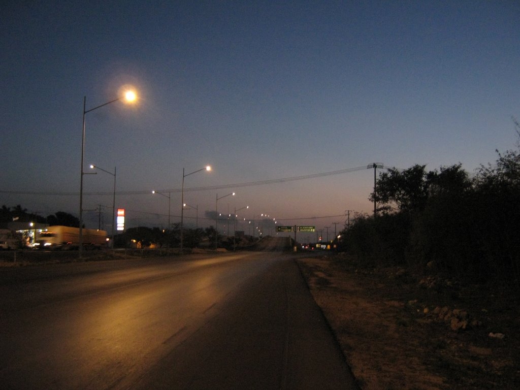 La Norma marca que se debe contratar con siete luxes de nivel de iluminación en la mayoría de las calles