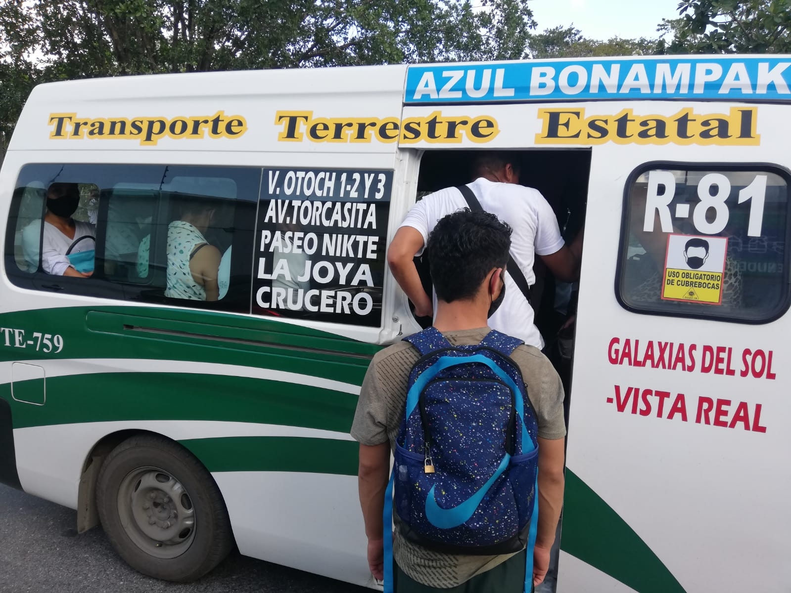 Las unidades presentan sobrecupo, pese al riesgo de contagio
