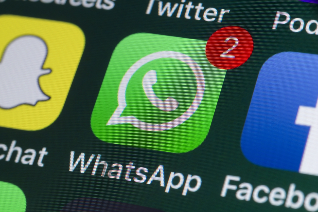¿Cómo abrir el WhatsApp de tu pareja en tu celular?