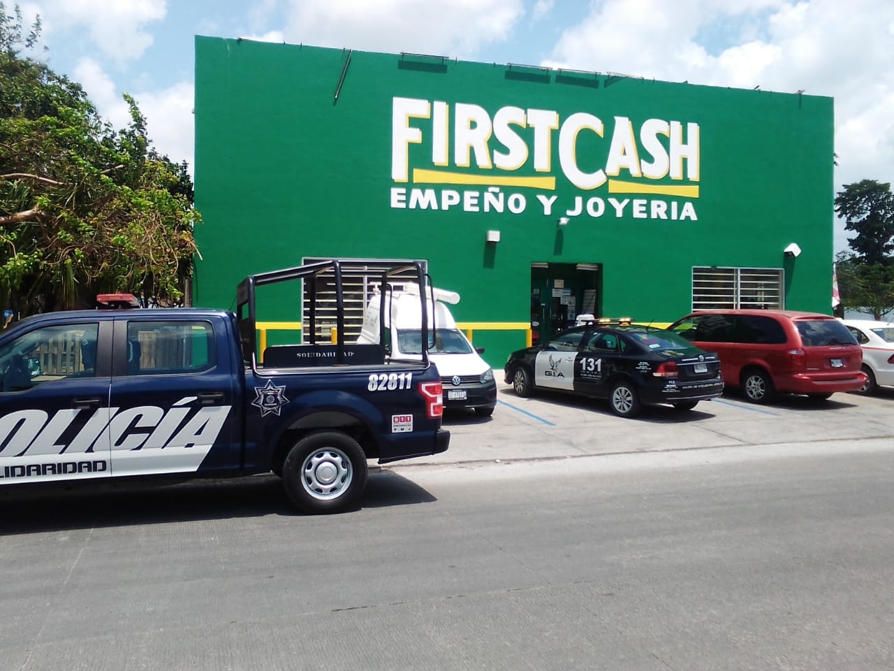 Las autoridades acudieron al lugar del robo en Playa del Carmen