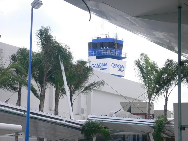 El aeropuerto ha sido 'hogar' de turistas varados