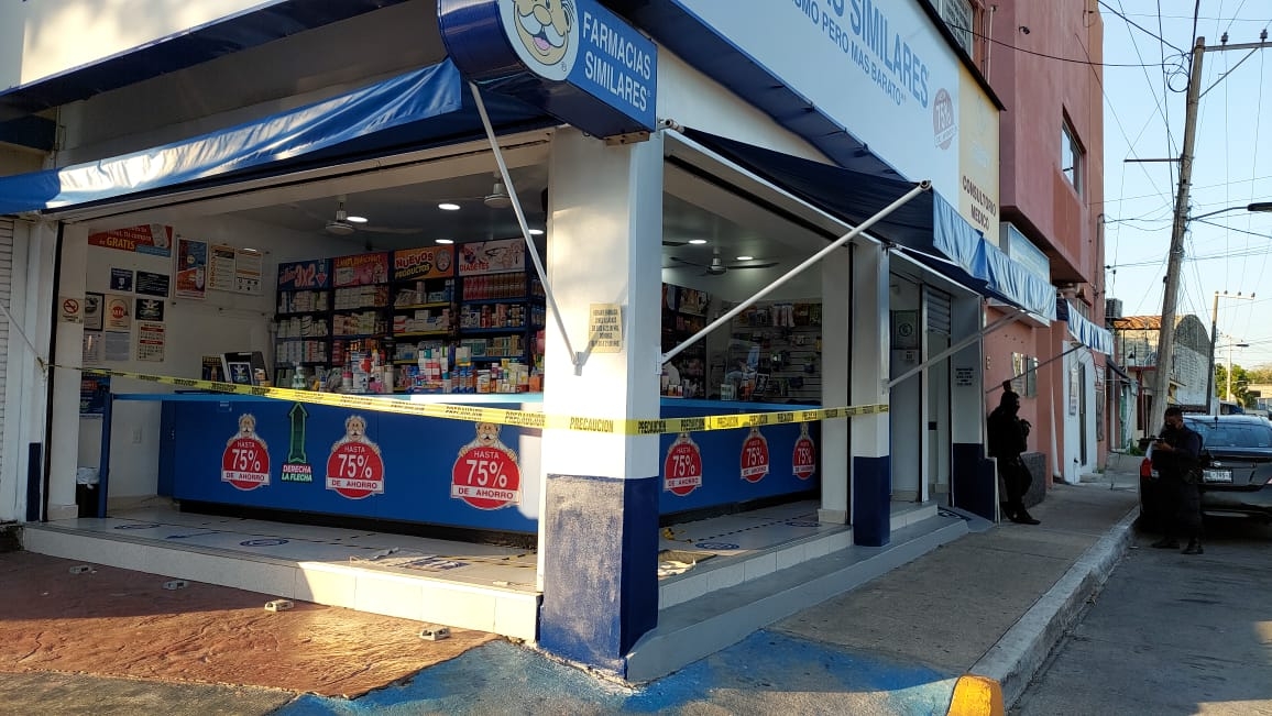 Robo a farmacias Similares en Ciudad del Carmen se llevan más de 2 mil pesos Robo a farmacias Similares en Ciudad del Carmen se llevan más de 2 mil pesos