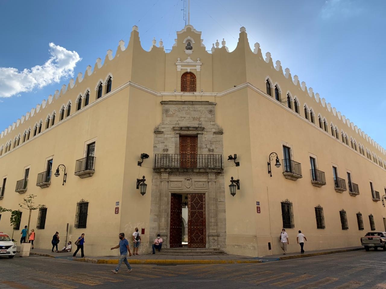 los alumnos pidieron que se asigne un perfil idóneo, que haya un verdadero acercamiento al Programa Institucional de Estudios del Pueblo y Cultura Maya los alumnos pidieron que se asigne un perfil idóneo, que haya un verdadero acercamiento al Programa Institucional de Estudios del Pueblo y Cultura Maya