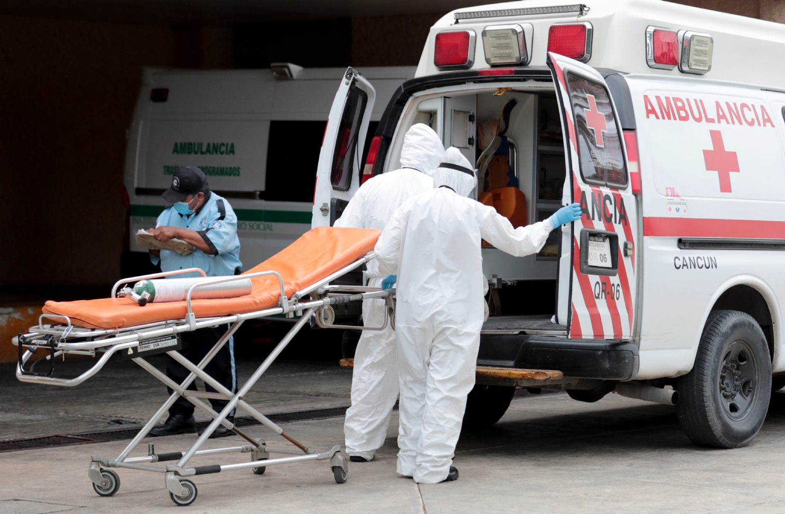 La cifra de pacientes con COVID-19 no ha sido factor para que el gobierno estatal decrete el Semáforo Rojo
