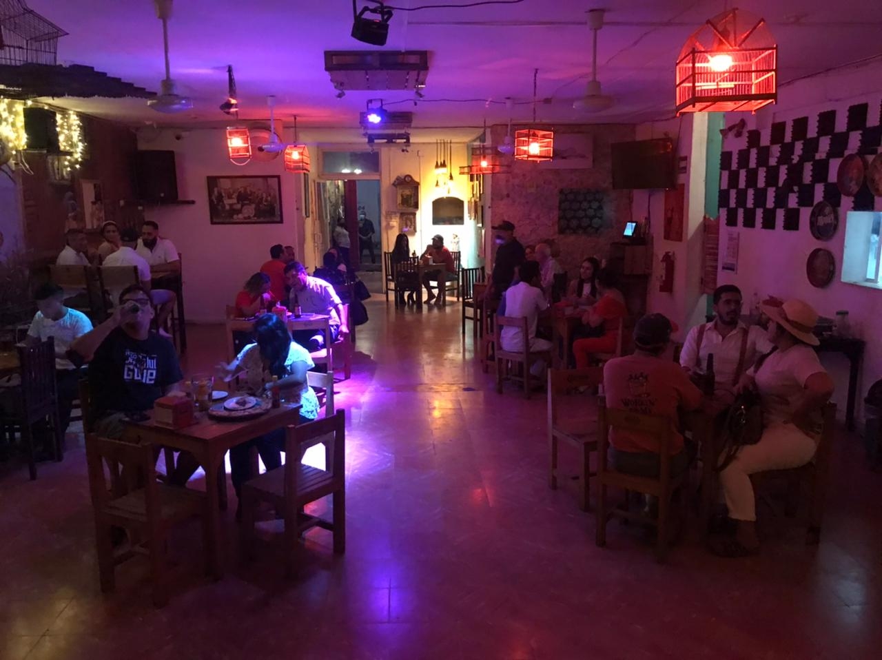 Entre las medidas acordadas, los visitantes deberán aplicarse una prueba de Covid-19 antes de ingresar.