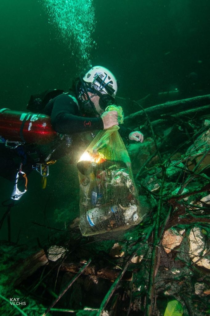 Este año se tiene contemplado el saneamiento de 24 cuerpos de agua, entre cenotes y grutas en Yucatán