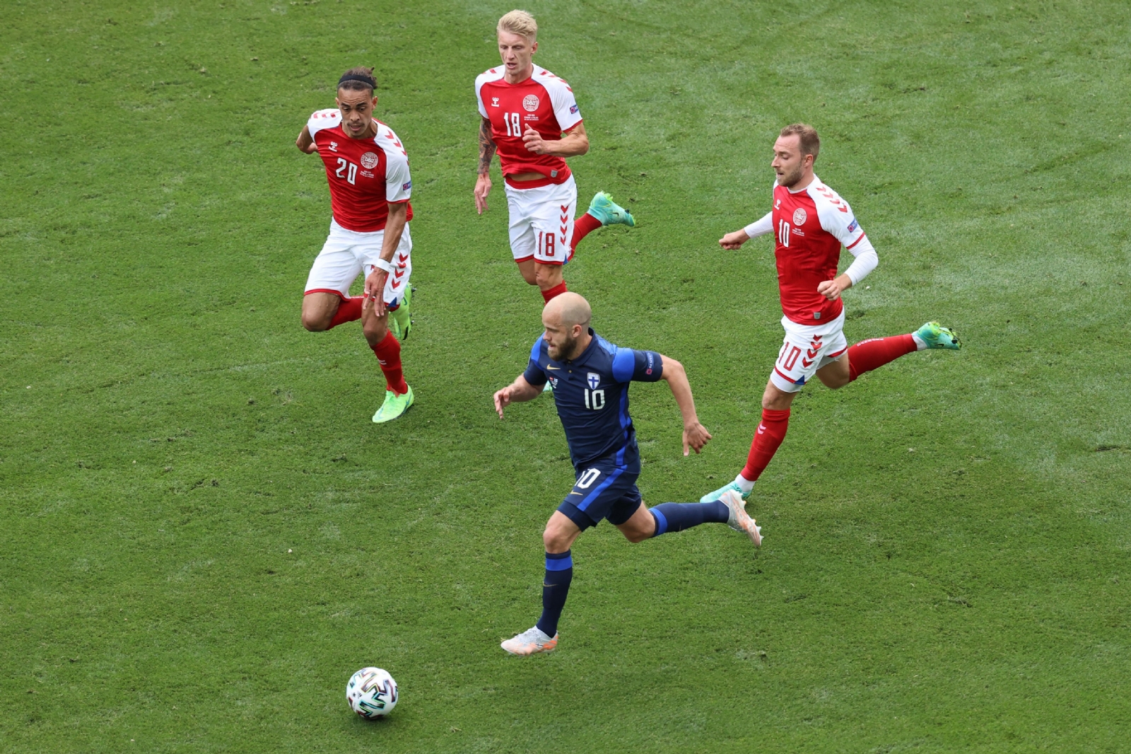 Dinamarca vs Finlandia