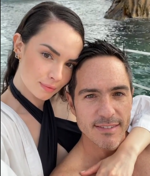 Mauricio Ochmann y Paulina Burrola se encuentran en Tulum disfrutando de un merecido descanso