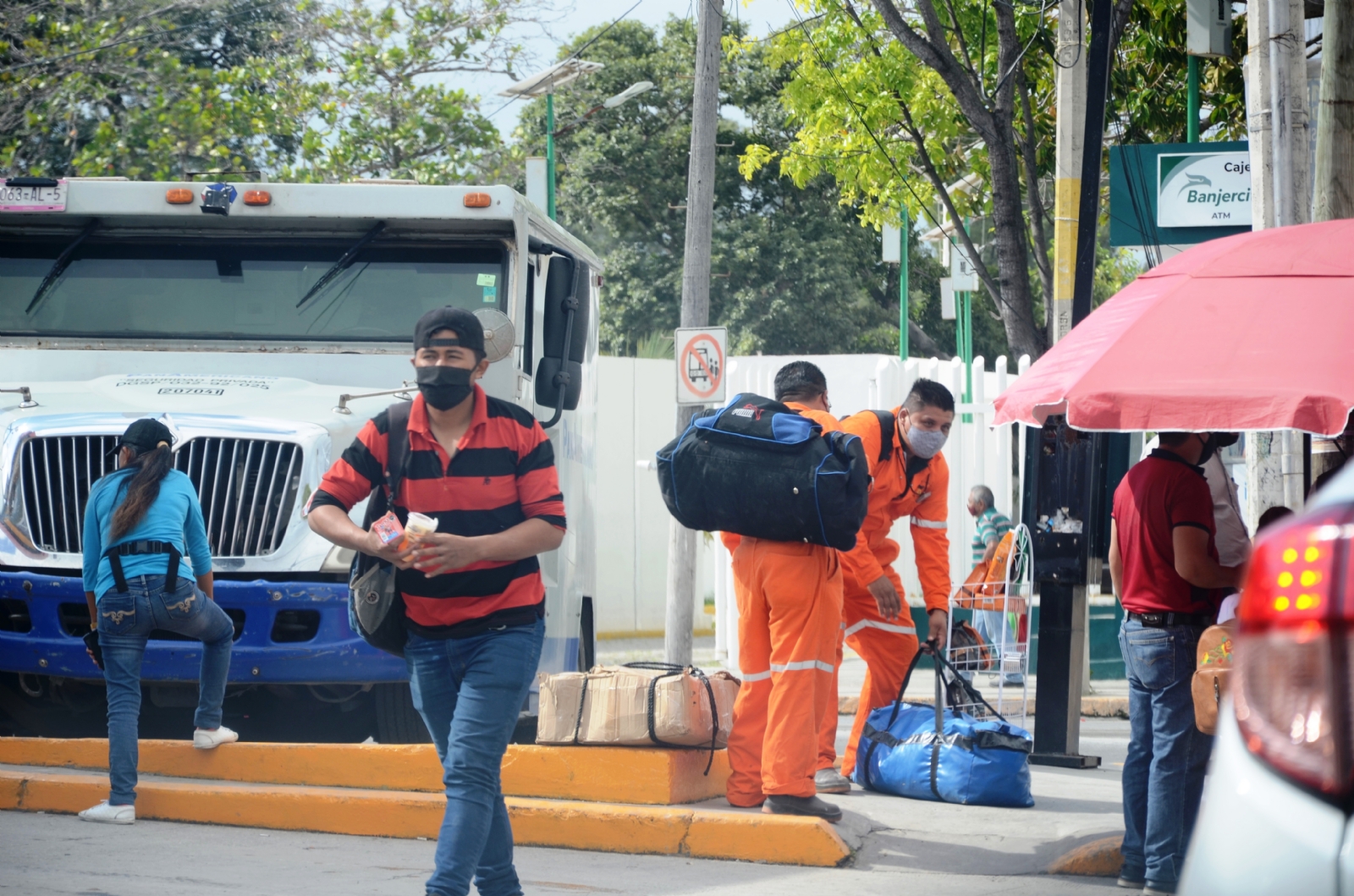 Algunos trabajadores tuvieron que vender sus propiedades