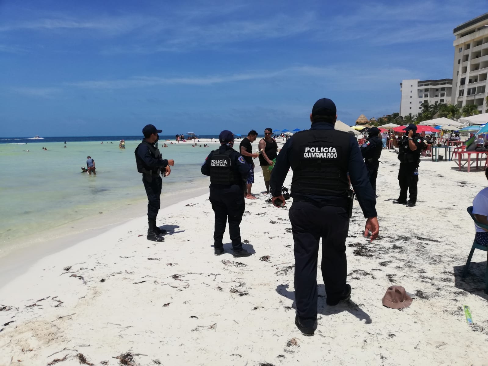 La inspección de la Policía Quintana Roo en Playa Langosta no afectó a los bañistas La inspección de la Policía Quintana Roo en Playa Langosta no afectó a los bañistas