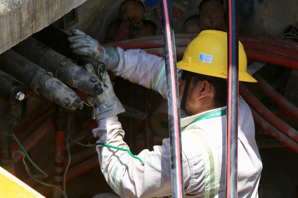 Empleados de la CFE en Playa del Carmen reconectaron la energía eléctrica luego del apagón Empleados de la CFE en Playa del Carmen reconectaron la energía eléctrica luego del apagón