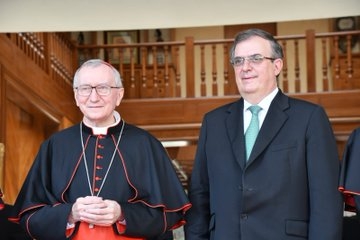 Pietro Parolin, secretario de Estado del Vaticano, se reunió con el Canciller Marcelo Ebrard Pietro Parolin, secretario de Estado del Vaticano, se reunió con el Canciller Marcelo Ebrard