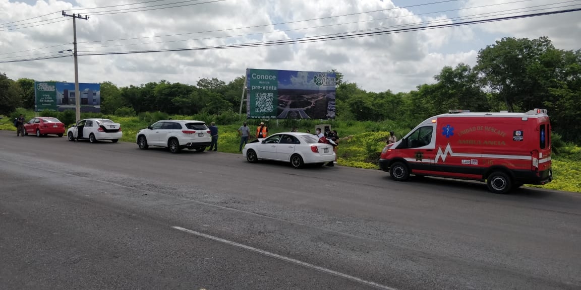 Los conductores llegaron a un acuerdo y esperaron a sus aseguradoras Los conductores llegaron a un acuerdo y esperaron a sus aseguradoras