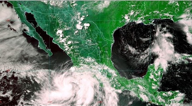Las bandas nubosas de Enrique producen lluvias de "intensas a extraordinarias" sobre el occidente y sur de México