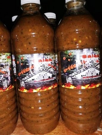Hasta el momento se está envasando de 150 a 250 botellas pequeñas de salsa picante