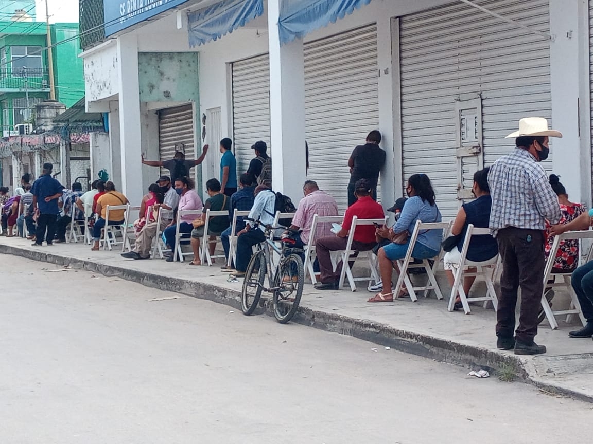 Respetando las medidas sanitarias inició el pago de apoyos