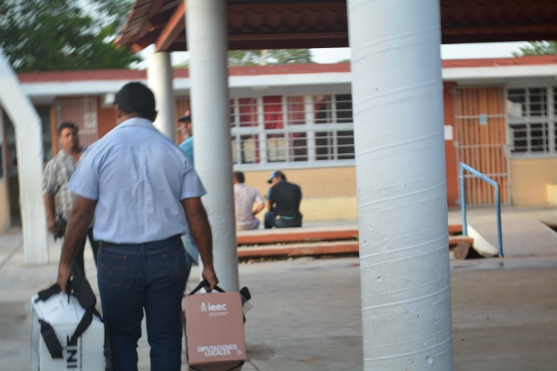 Simpatizantes que buscan evitar la coacción del sufragio