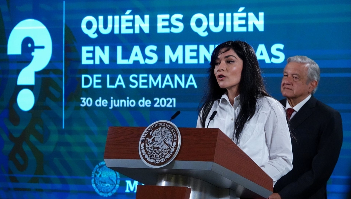Ana Elizabeth García Vilchis y Andrés Manuel López Obrador durante la conferencia matutina donde se presentó la sección "Quién es quién en las mentiras de la semana". Foto: Cuartoscuro Ana Elizabeth García Vilchis y Andrés Manuel López Obrador durante la conferencia matutina donde se presentó la sección "Quién es quién en las mentiras de la semana". Foto: Cuartoscuro