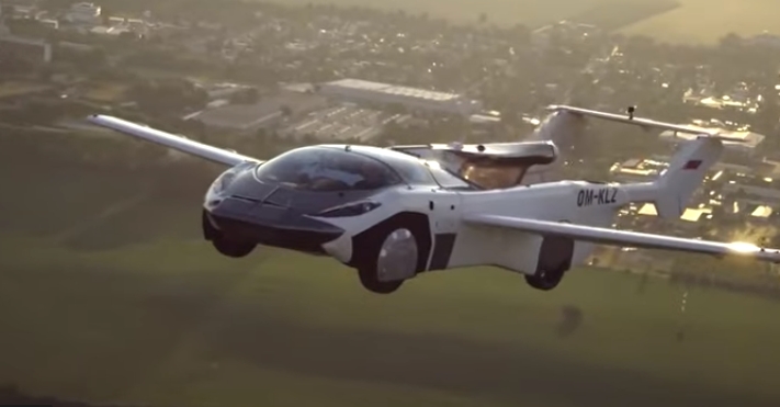El AirCar tiene una autonomía de vuelo estimada de 1.000 kilómetros El AirCar tiene una autonomía de vuelo estimada de 1.000 kilómetros