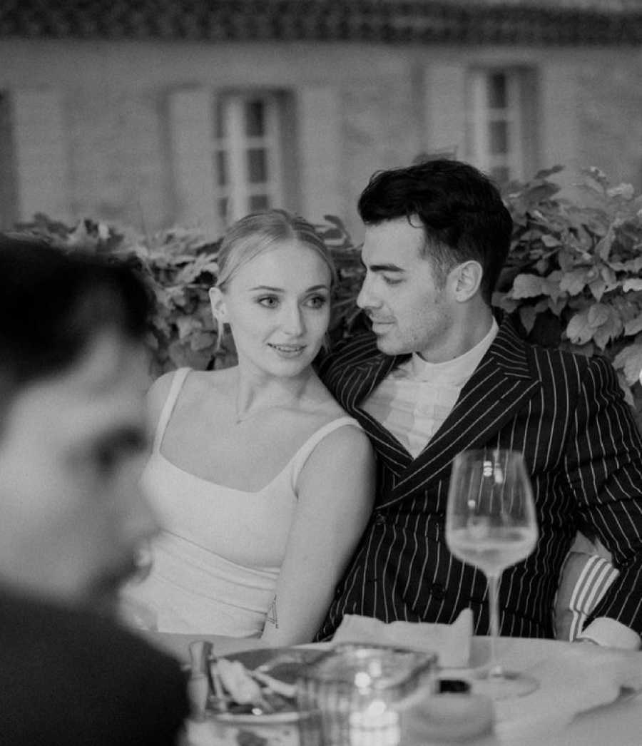 Las fotos que nunca vimos de la boda de Sophie Turner y Joe Jonas