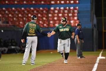 La ofensiva se despachó con cinco cuadrangulares