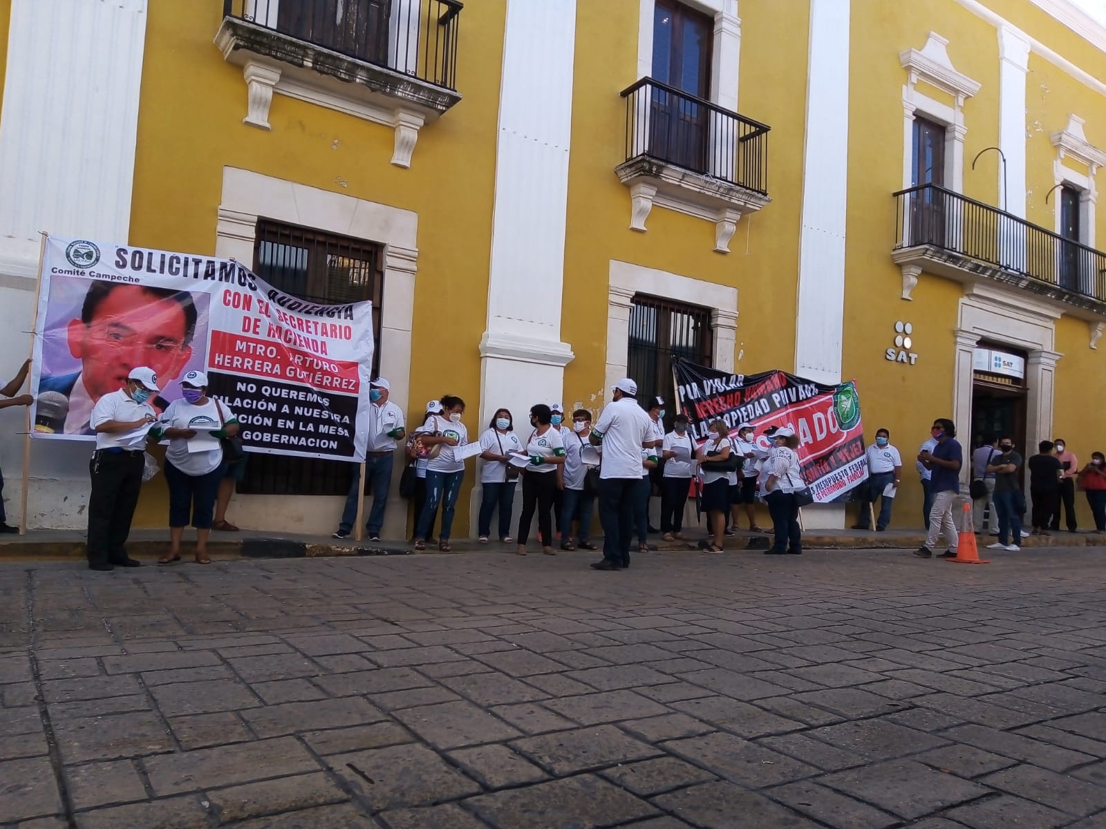 Jubilados del IMSS estiman que dejaron de percibir entre 300 mil a 700 mil pesos