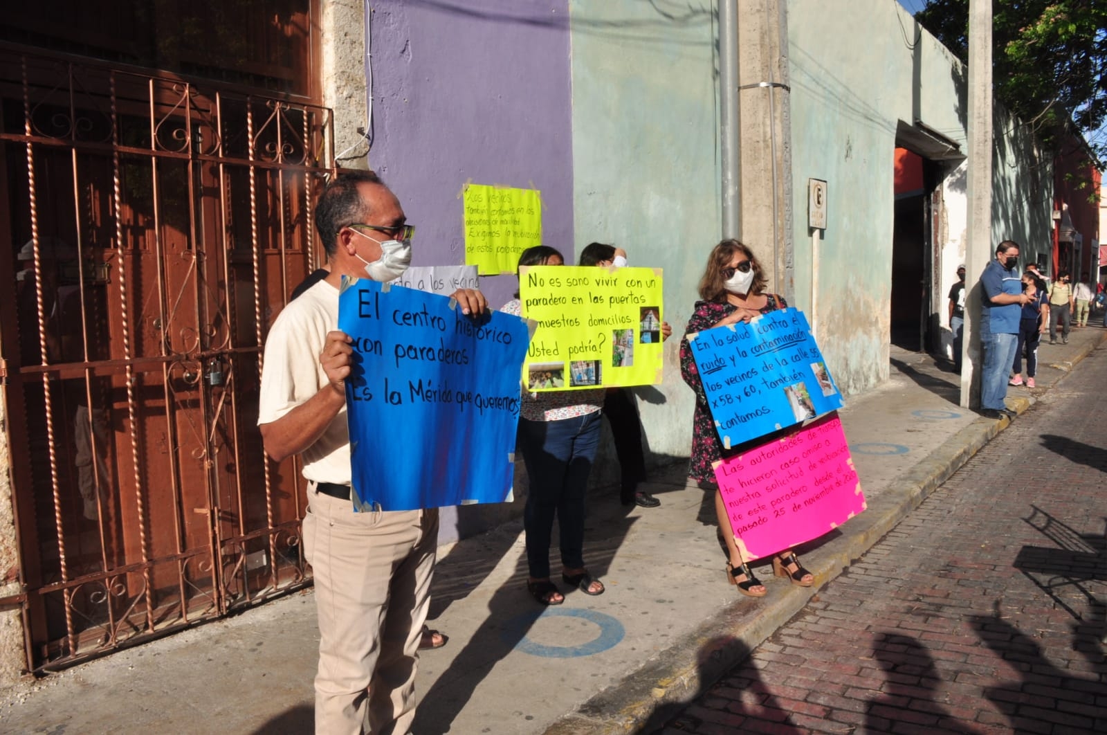A los vecinos no se les informo que los paraderos serán removidos