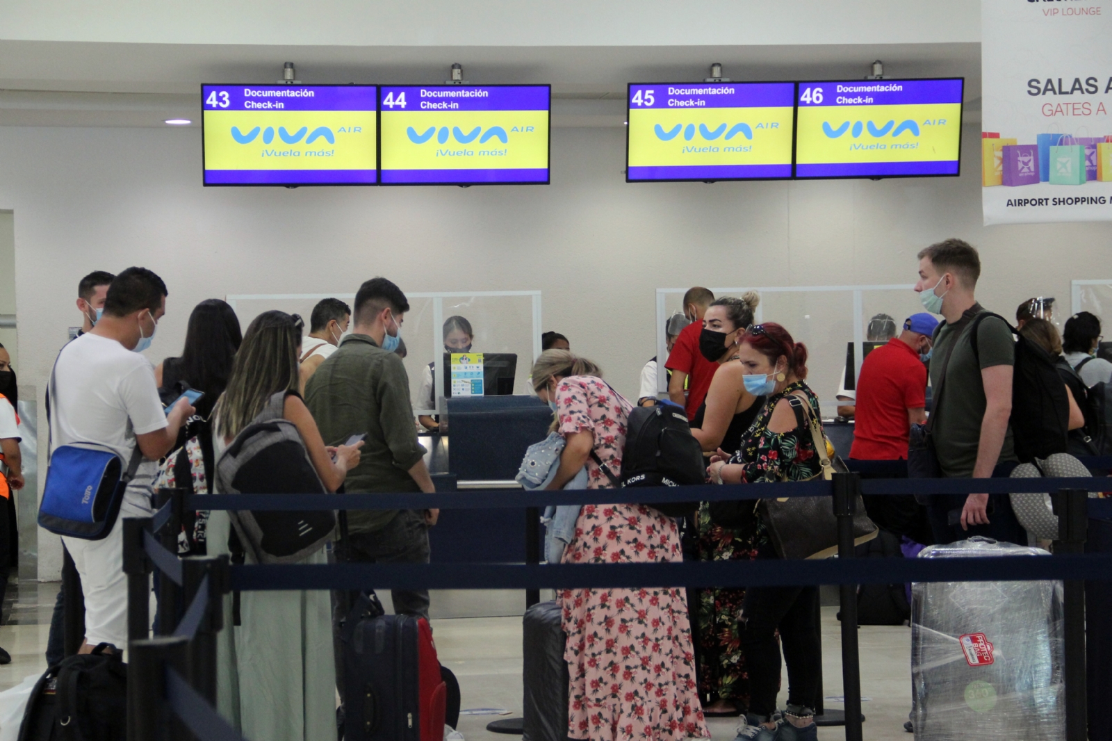 Más de mil 800 colombianos llegan por semana a Cancún Más de mil 800 colombianos llegan por semana a Cancún