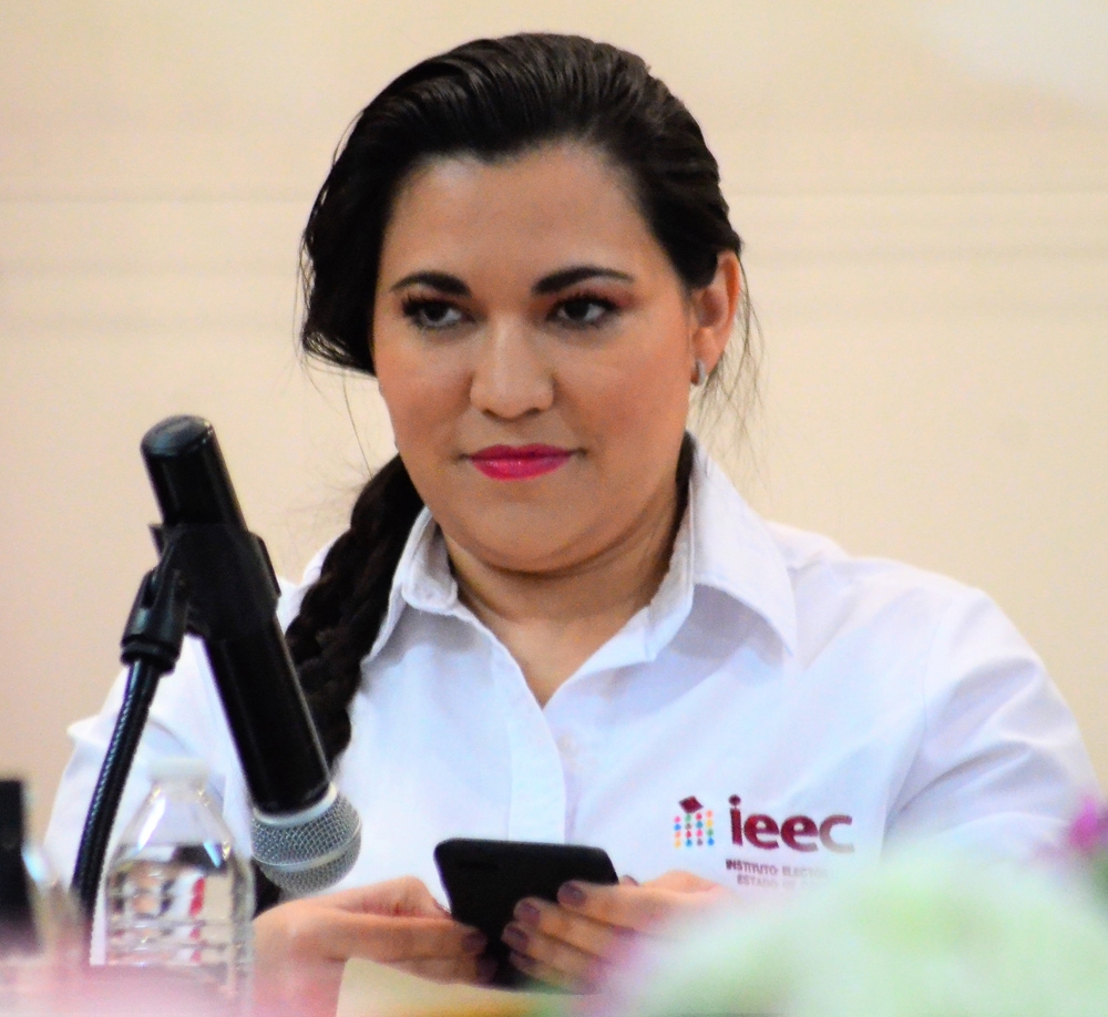 Para poder votar deben acudir con careta y mascarilla: IEEC