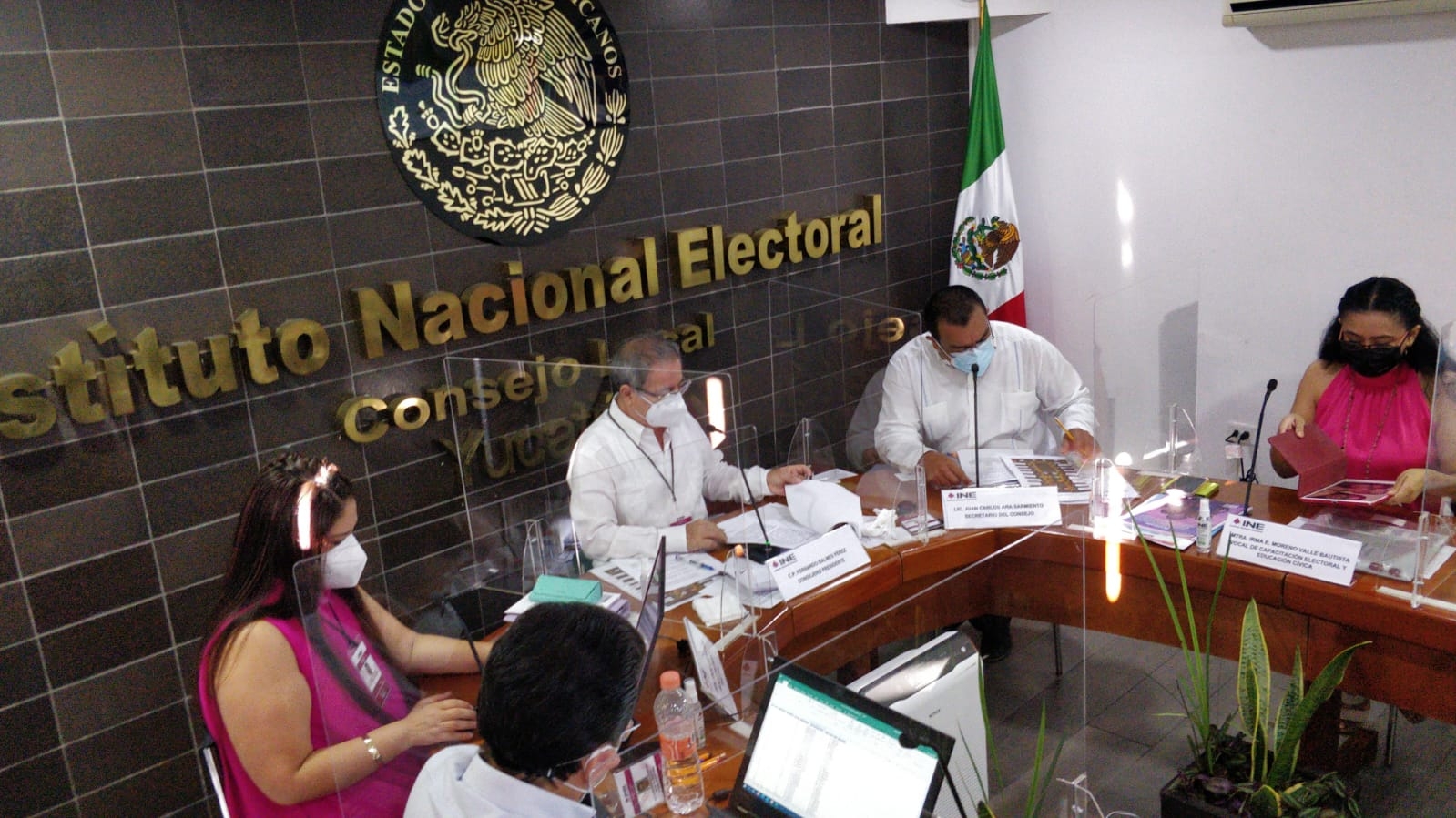 Fernando Balmes Pérez, Vocal Ejecutivo de la junta local del INE en Yucatán, destacó el inicio de la jornada electoral