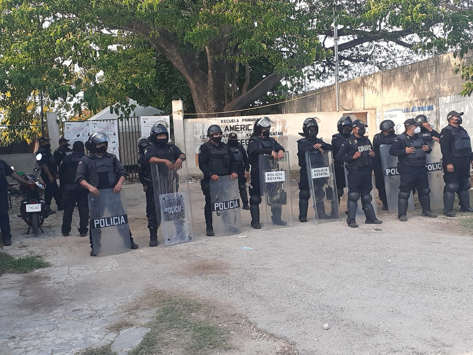 Más de 15 elementos de la SSP cerraron las casillas para evitar el lincha,miento de dos jóvenes