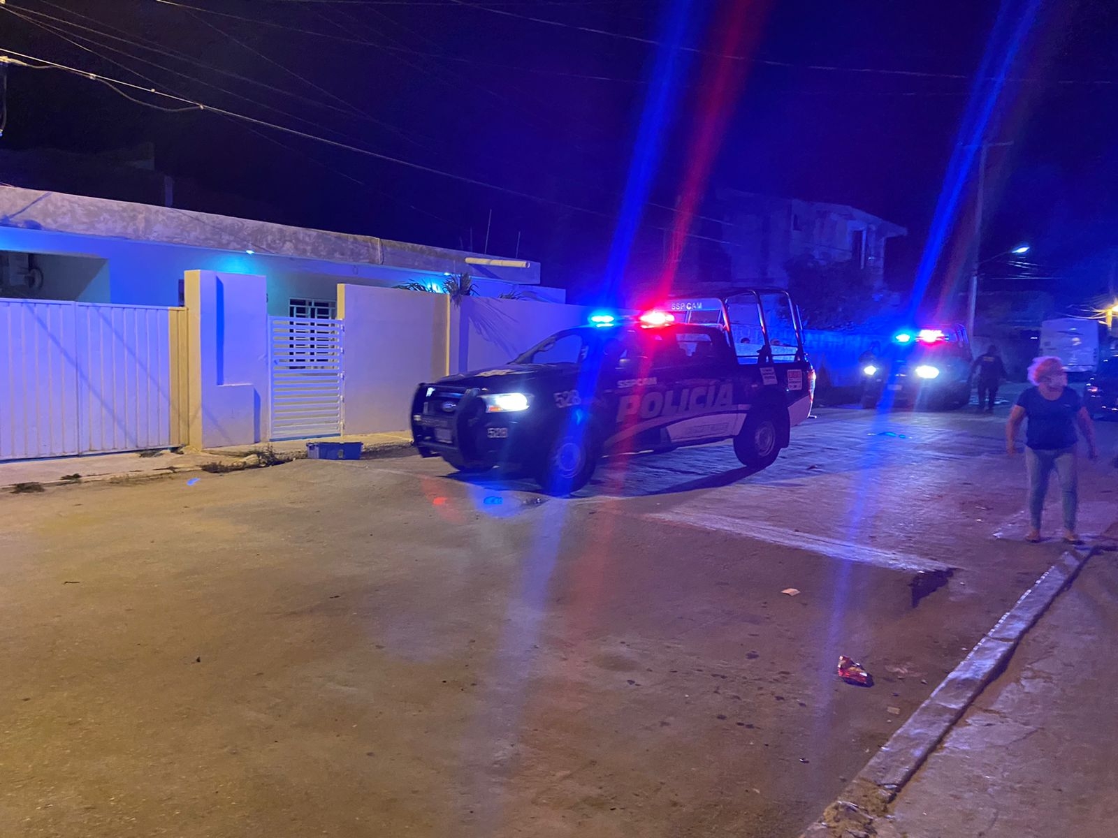 Pelea a machetazos entre vecinos de Campeche es frustrada por policías