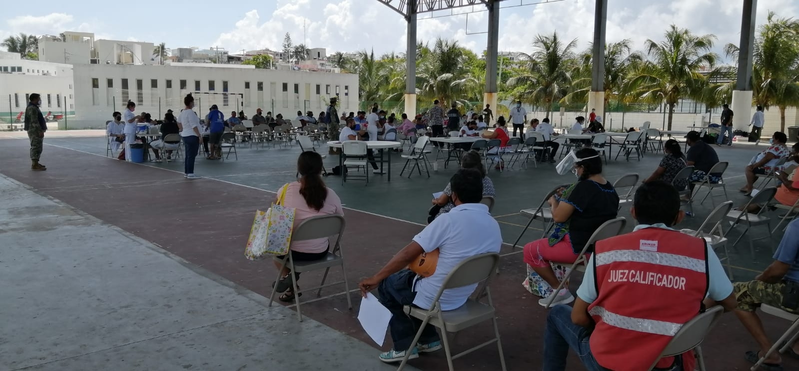 La aplicación de vacunas tendrá un horario de 08:00 a 16:00 horas y tendrá lugar en el domo Bicentenario de la colonia La Gloria