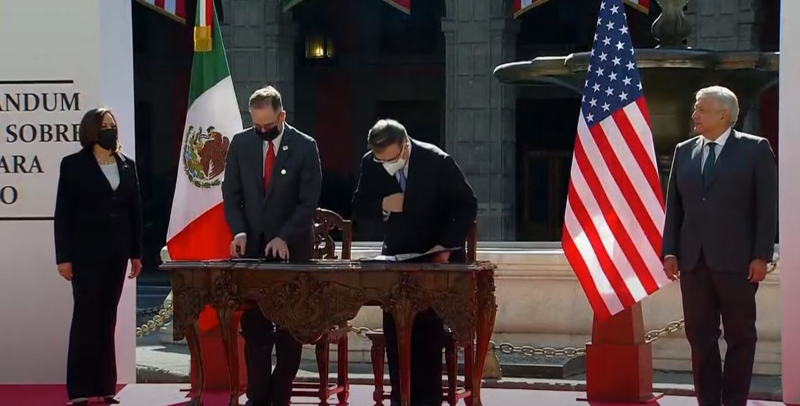 La vicepresidenta se encuentra en Palacio Nacional