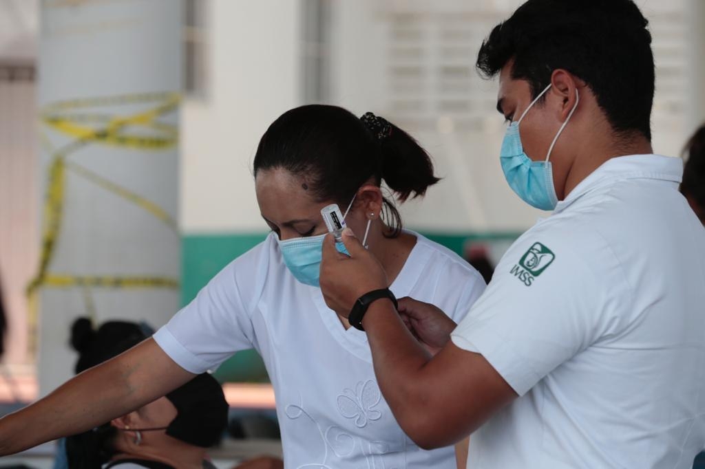 Los adultos mayores de 60 años deberán acudir a recibir su segunda vacuna anticovid en Cancún