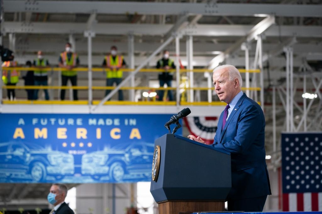Biden anunció que a partir del jueves a los ciudadanos de Hong Kong que estén en Estados Unidos se les otorgará el beneficio de la Salida Forzosa Diferida.