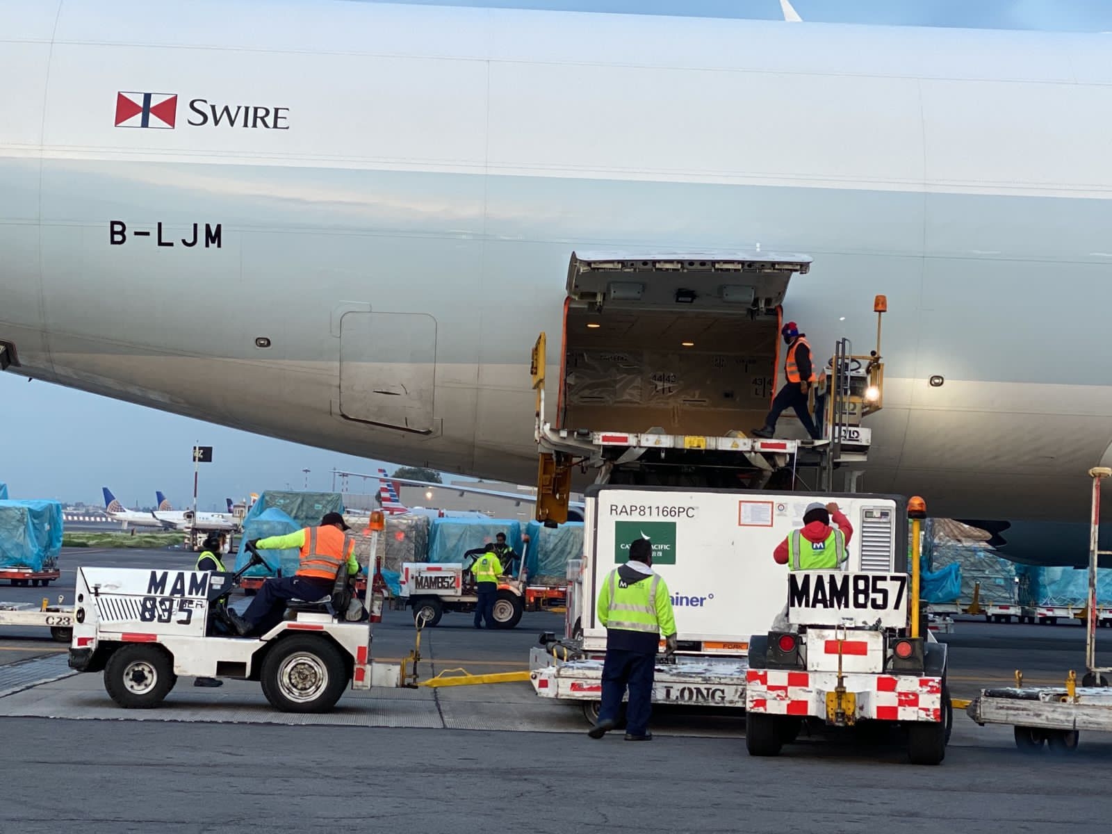 El cargamento fue recibido por autoridades de Birmex