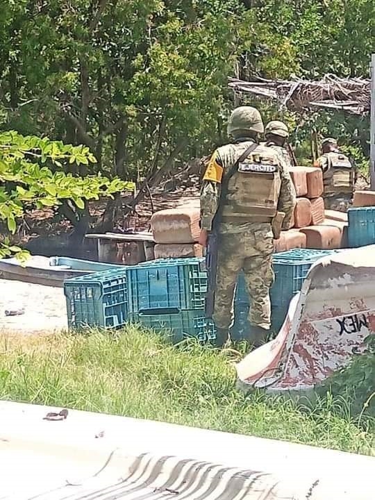 Durante el operativo se detuvo a seis personas que se encontraban escondidas en un predio Durante el operativo se detuvo a seis personas que se encontraban escondidas en un predio