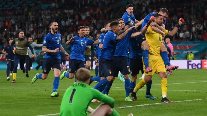 El arquero de Italia se convirtió en el héroe del partido El arquero de Italia se convirtió en el héroe del partido