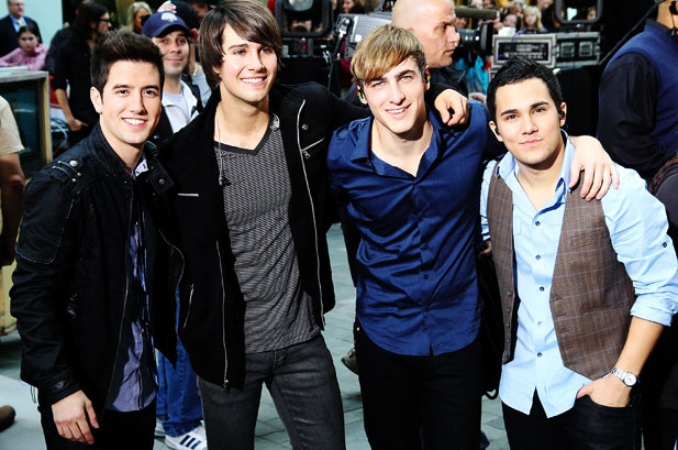 Como señal de apoyo a Big Time Rush, las fans también cambiaron su foto de perfil en sus redes sociales Como señal de apoyo a Big Time Rush, las fans también cambiaron su foto de perfil en sus redes sociales