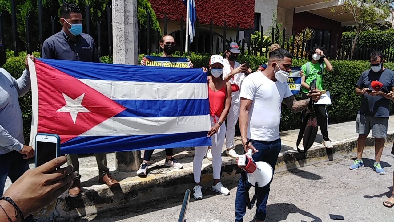 Los cubanos expresaron su molestia contra el Gobierno de Cuba Los cubanos expresaron su molestia contra el Gobierno de Cuba
