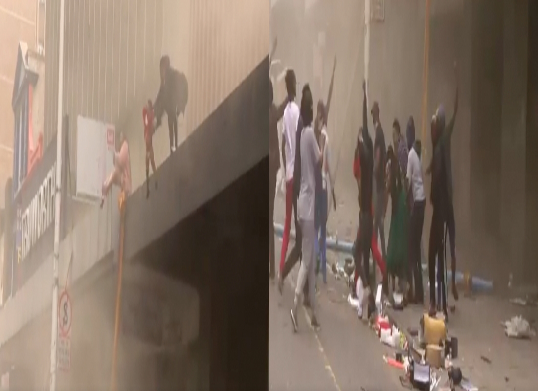 Una mujer lanzó a su bebé desde un edificio en llamas para salvarle la vida, los hechos ocurrieron en Sudáfrica.