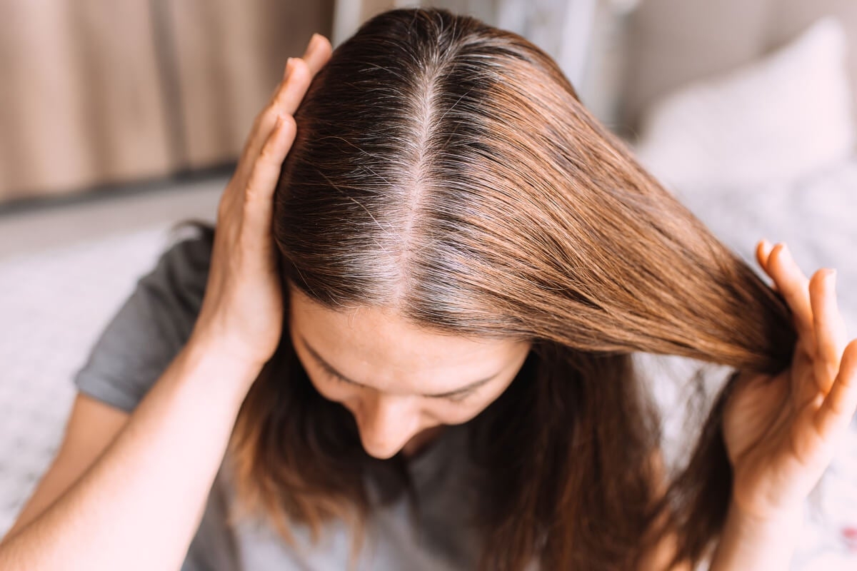 El color del pelo está determinado por la cantidad de melanina que se acumula en él. Foto: Especial