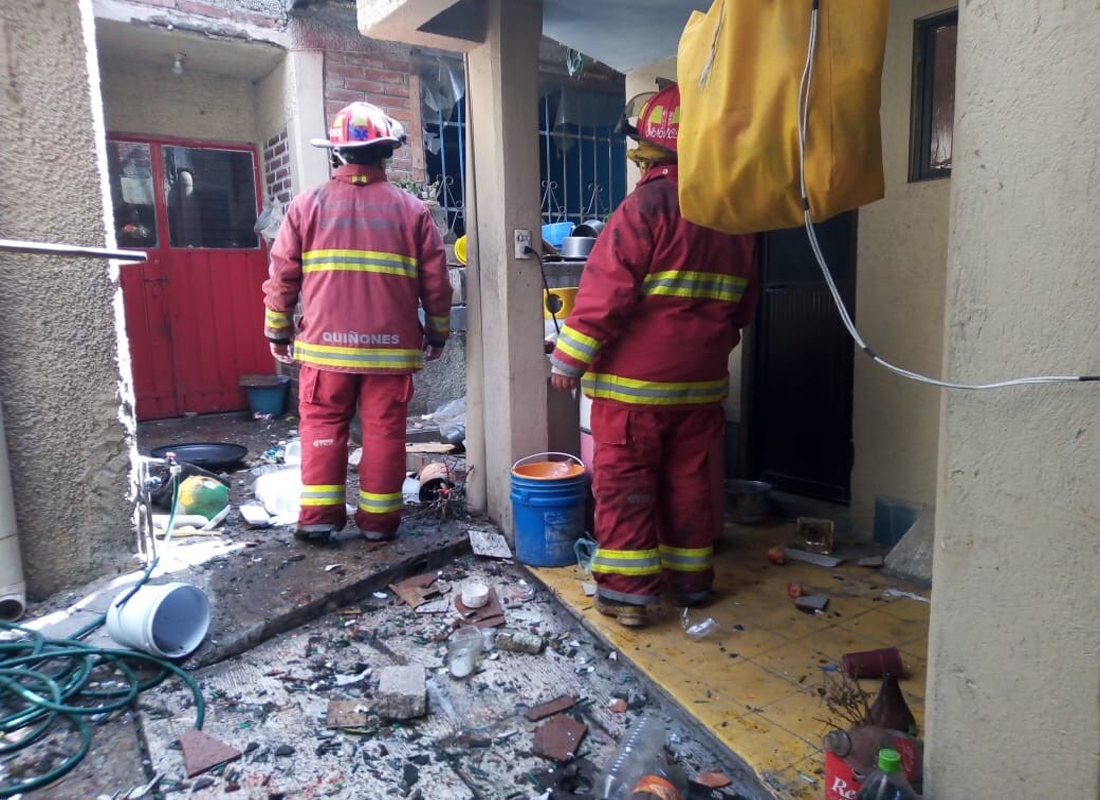 La explosión ocurrió al interior de un domicilio ubicado en la calle Tláloc Oriente #17, en la colonia Vicente Suárez. La explosión ocurrió al interior de un domicilio ubicado en la calle Tláloc Oriente #17, en la colonia Vicente Suárez.
