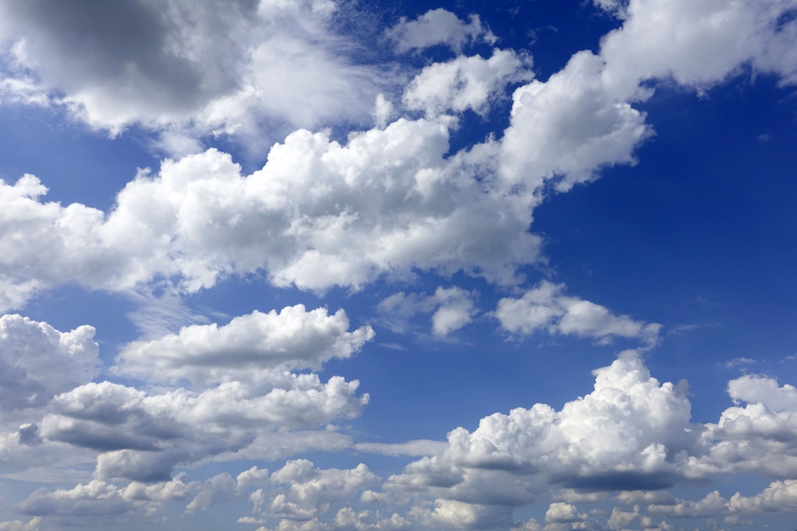 Para la creación de nubes se utiliza yoduro de plata Para la creación de nubes se utiliza yoduro de plata