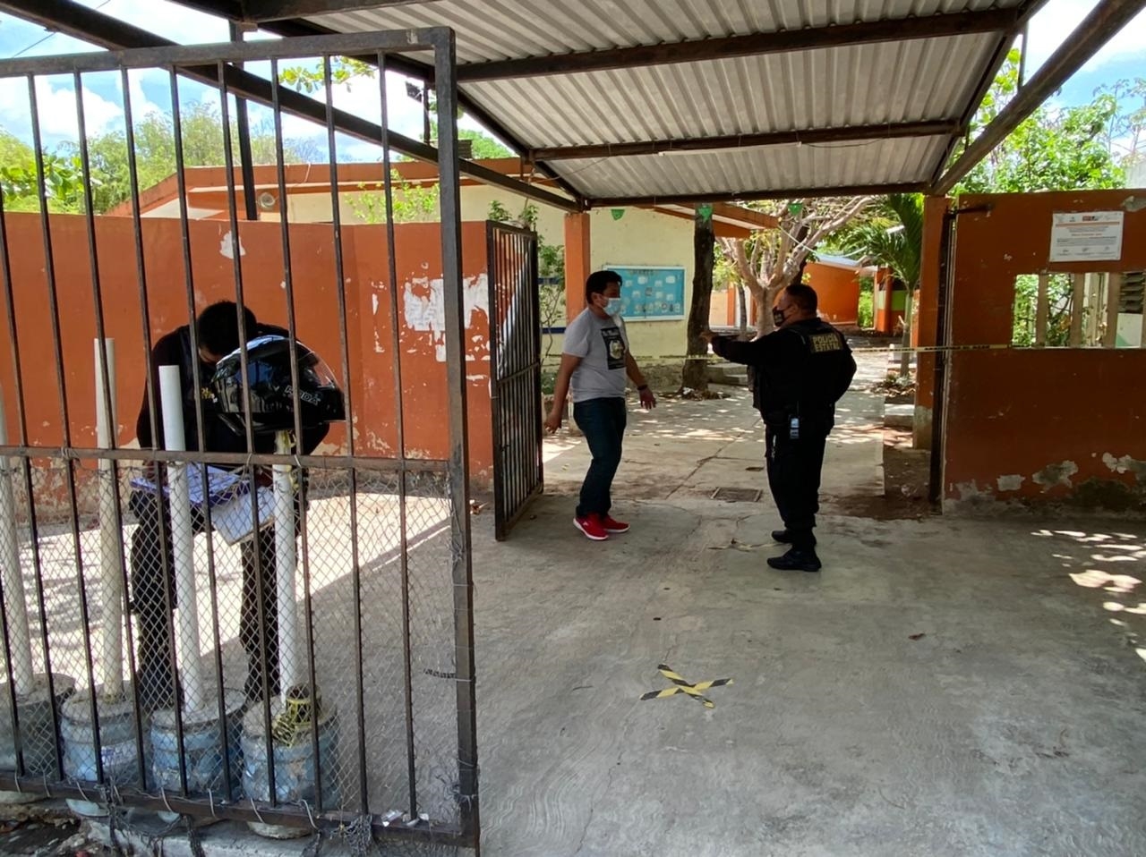 Seduc se encuentra restaurando y equipando escuelas para un posible regreso a clases presenciales