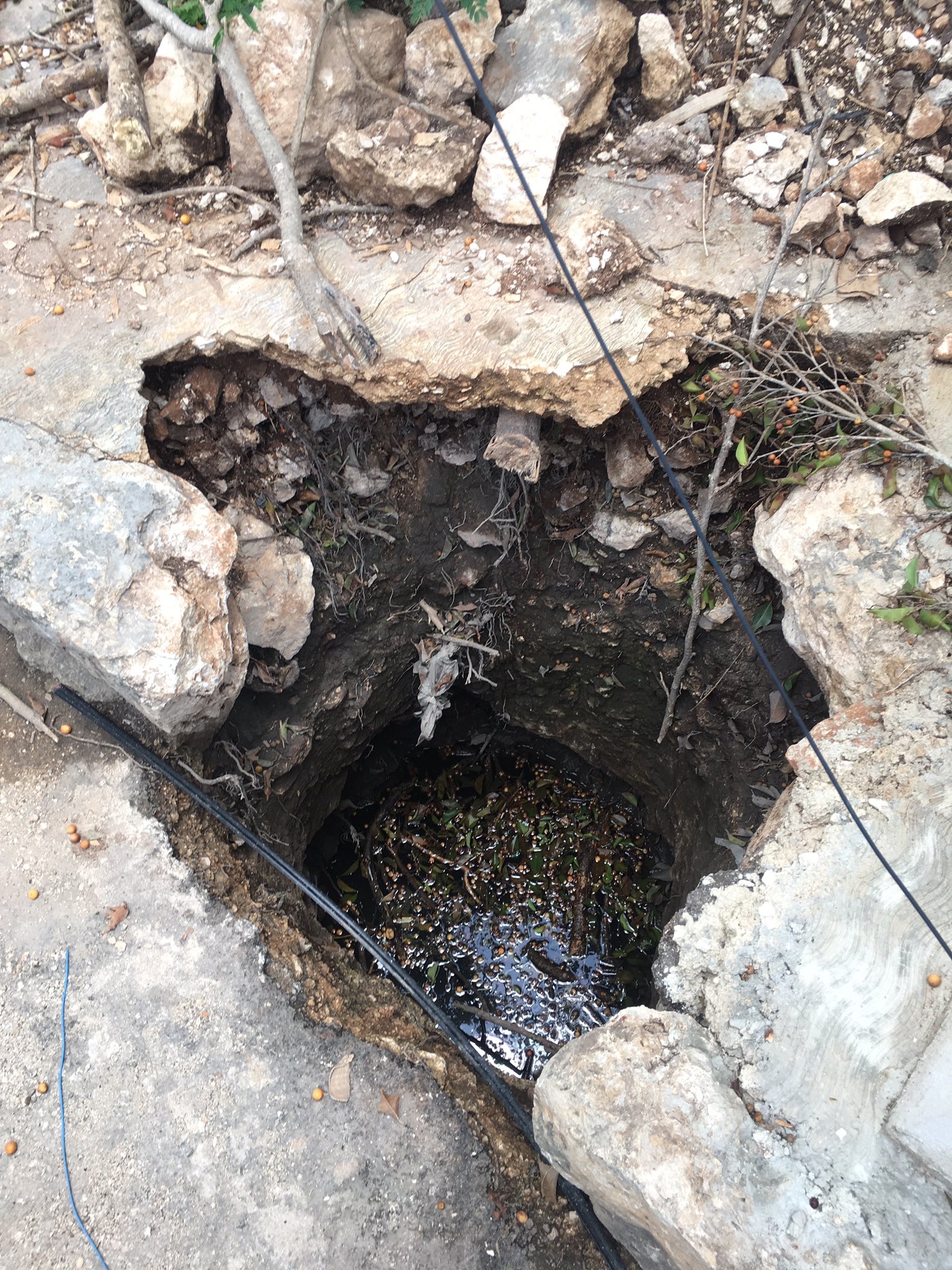 El hueco se encuentra en la calle 10 con 13 del fraccionamiento Montebello
