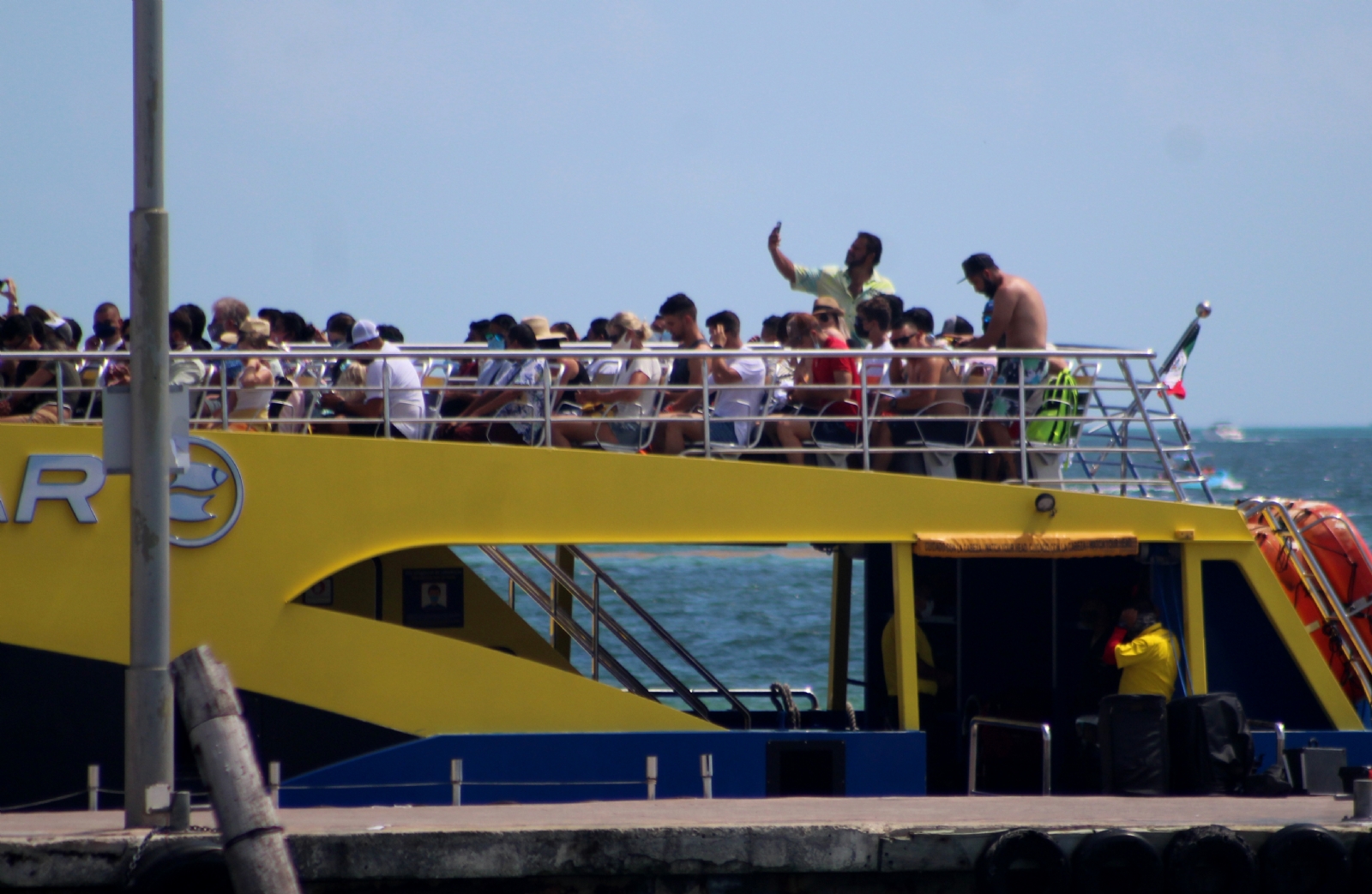 El riesgo de contagio por COVID-19 en los cruces marítimos entre Cancún e Isla Mujeres aumenta con las aglomeraciones